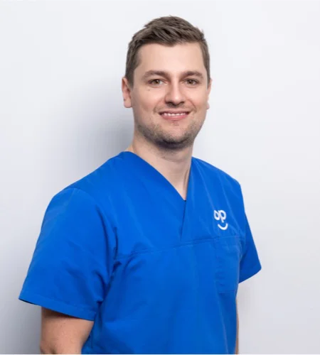 Zahnarzt in Neukölln - Adrian Hottwitzsch